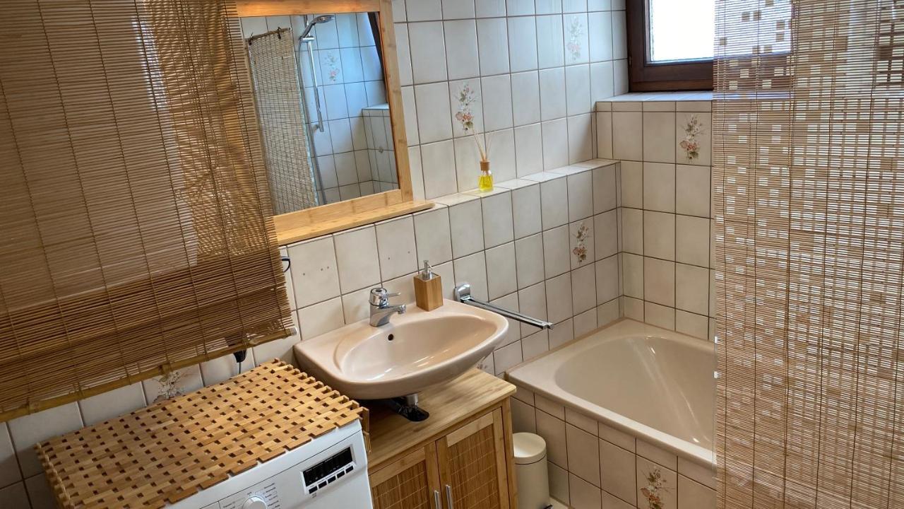 Outlet Holiday Home Metzingen  Exteriör bild